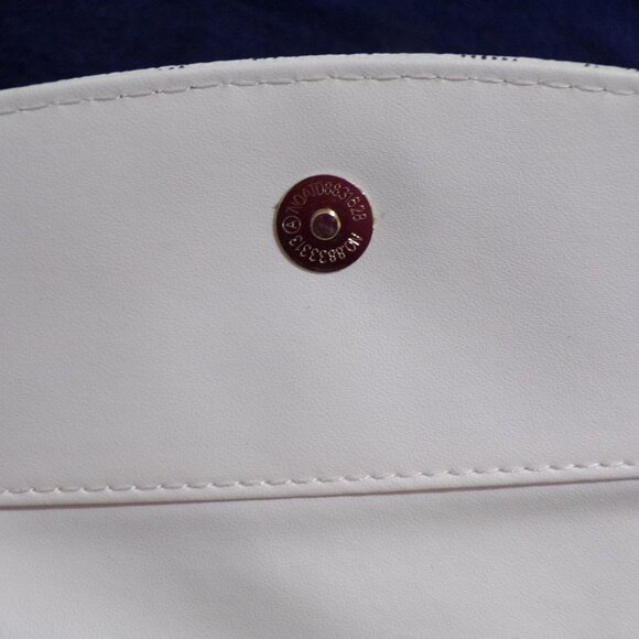 Michael Kors Wallet White & Gold New - Picture 5 of 6